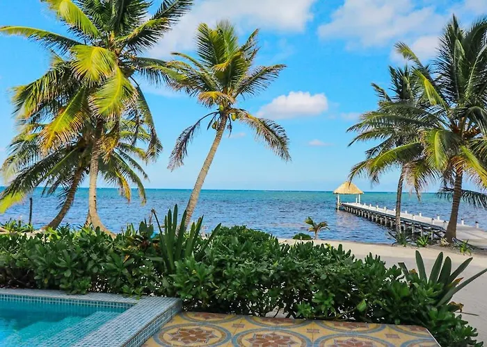 New Oceanfront W Shared Pool Dock Two Kayaks Partial Ac Wifi Сasa de vacaciones *