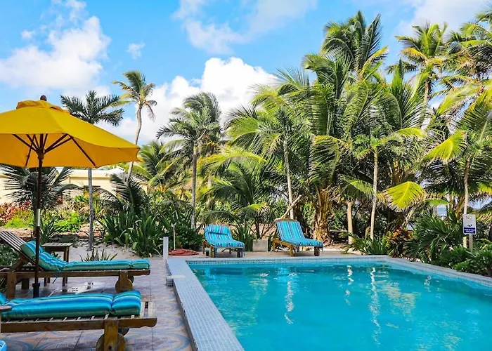 Сasa de vacaciones New Oceanfront W Shared Pool Dock Two Kayaks Partial Ac Wifi San Pedro (Ambergris Caye)